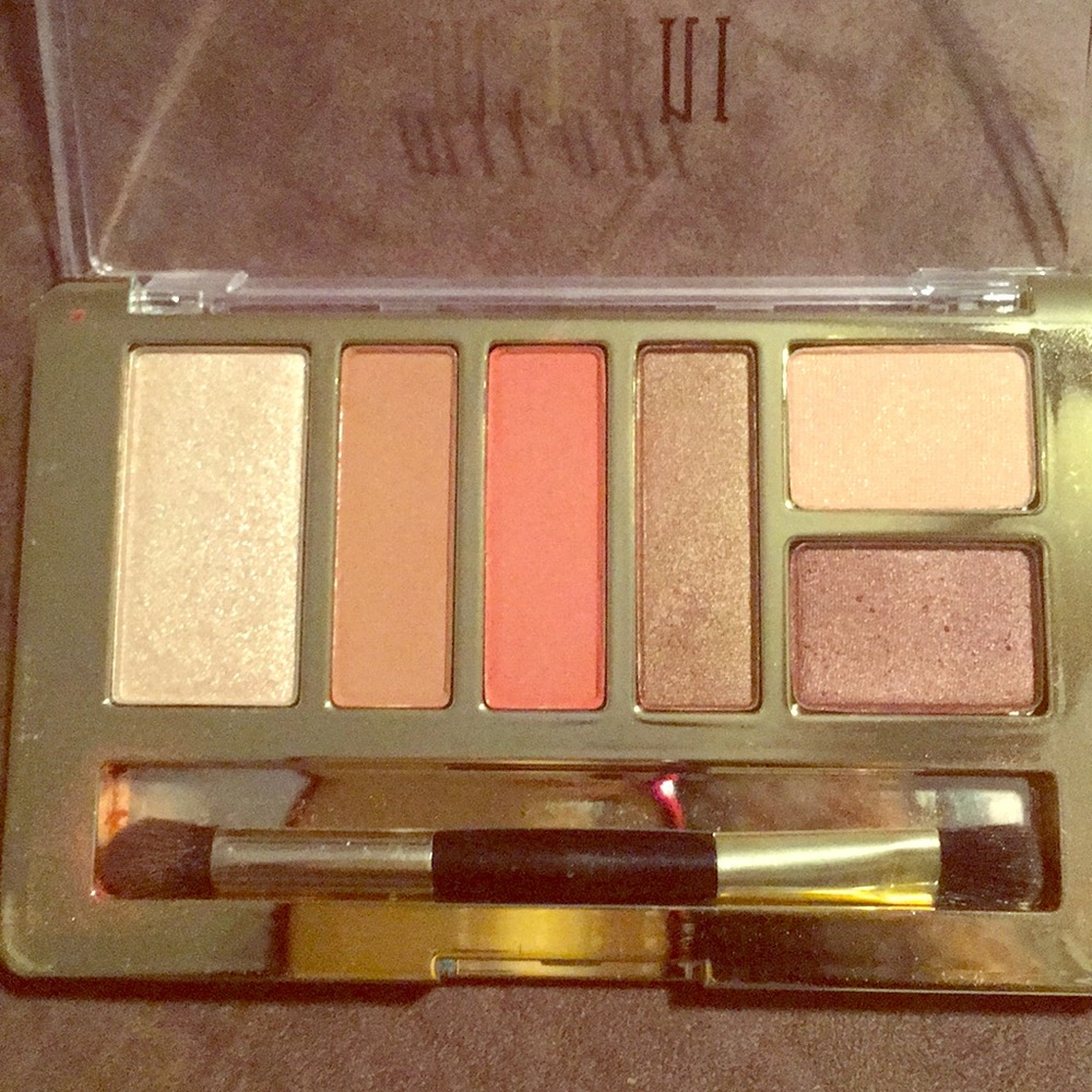 Milano Eyeshadow palette! 05 Earthy Elements
